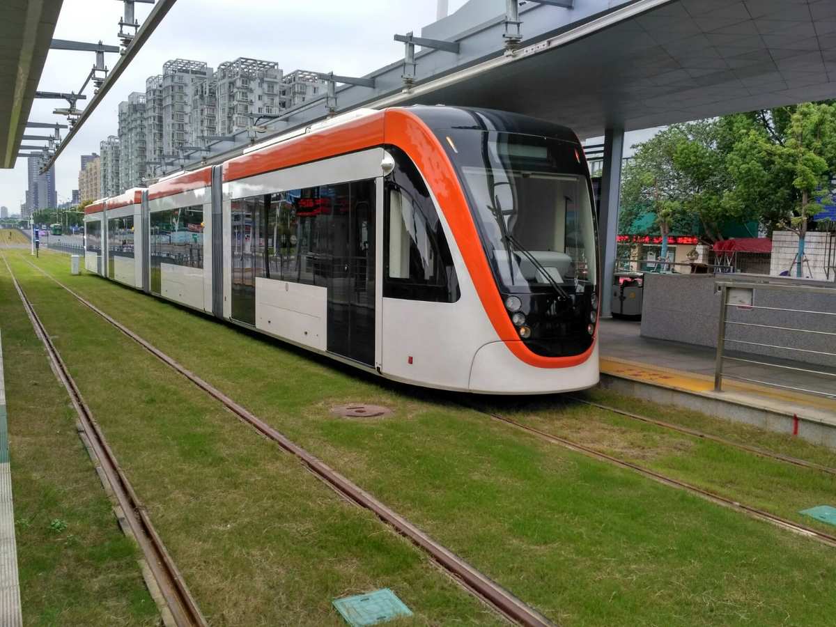 拓展训练游戏 无轨电车_拓展游戏之无轨电车_拓展训练有轨电车