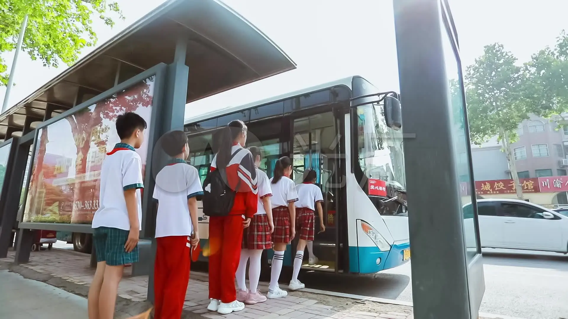公交车路线怎么查询_37路公交车_公交车路线
