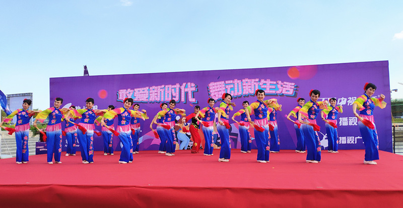 变形记王思聪什么时候播_传智播客王超平_播王