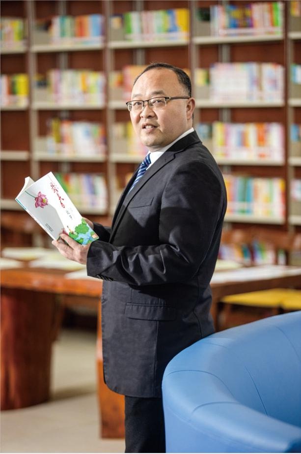 下面哪个是包豪斯的校长?_包豪斯任职校长有哪些_包豪斯学校三个校长