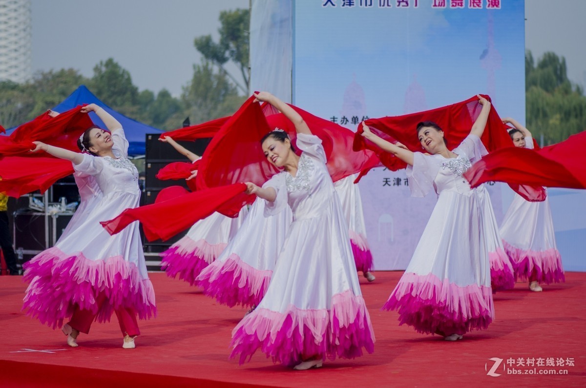 全民广场舞五星红旗的分解动作_杨艺全民广场舞_全民广场舞