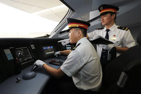 高铁模拟器大全_高铁模拟器2021汉化版手机_中国高铁模拟游戏手机版