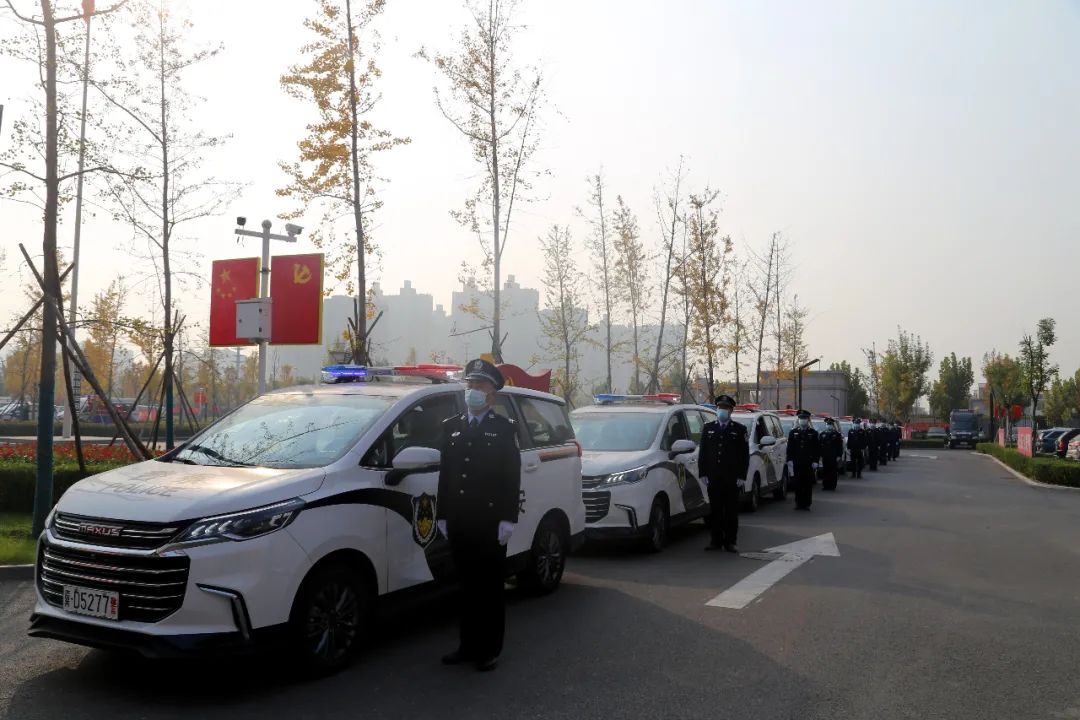 模拟警车的游戏_手机游戏模拟警车_模拟警车下载