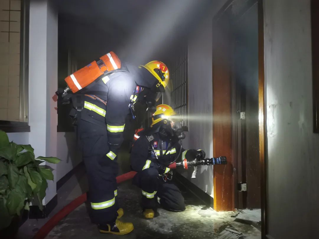 消防员游戏消防员_要玩消防员游戏_手机玩的消防员游戏叫啥
