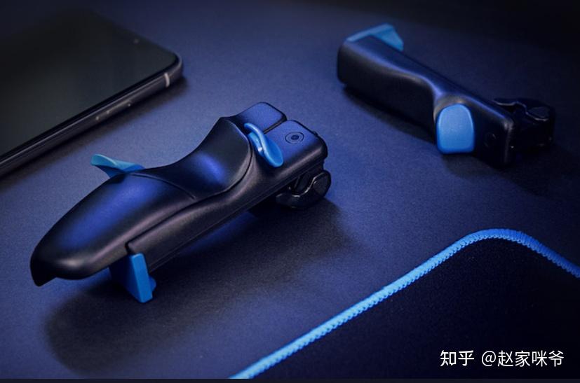 手机玩游戏怎么有手柄_游戏手柄玩手机游戏_手柄玩手机游戏有延迟吗