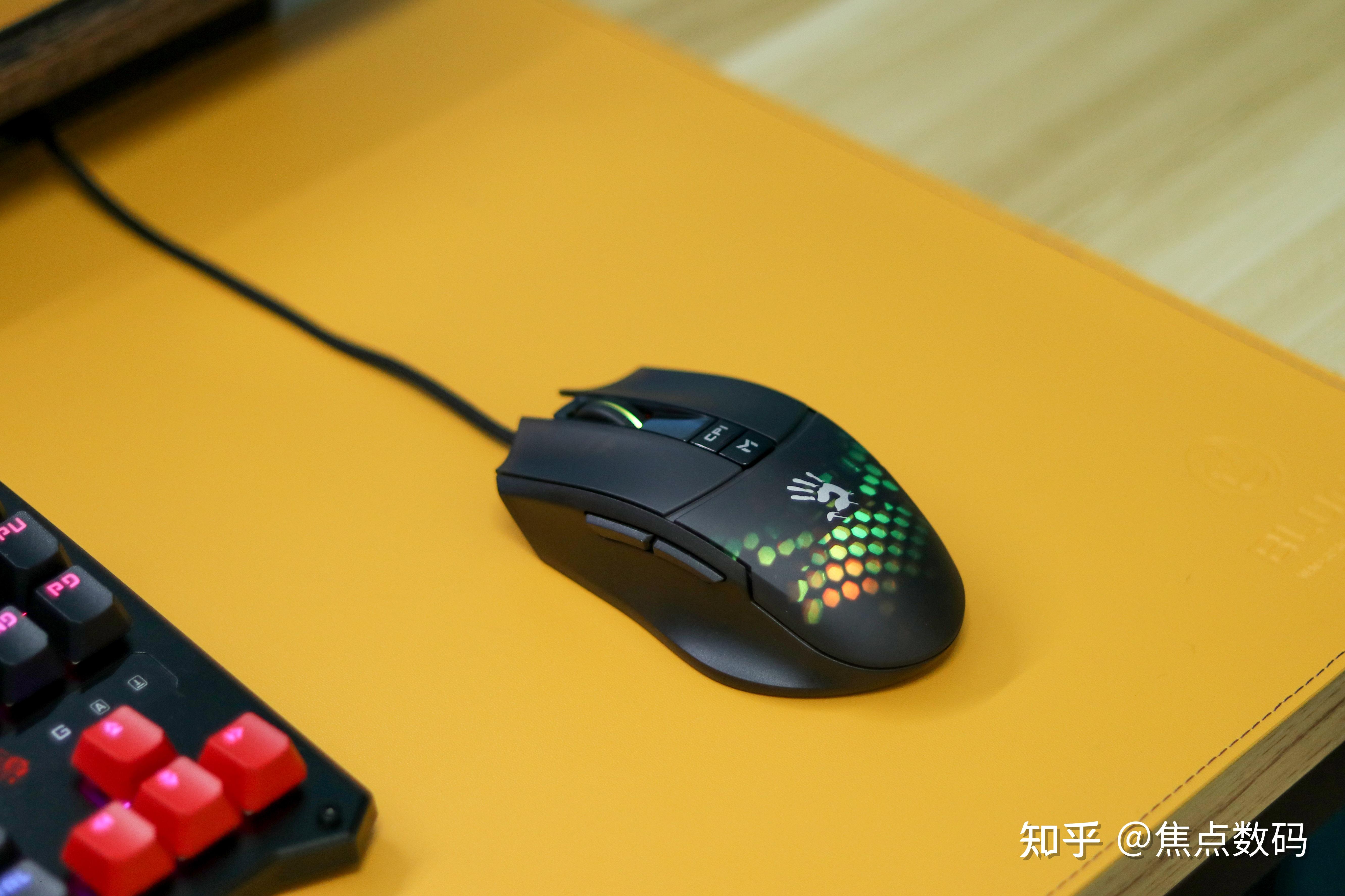 游戏鼠标键盘手机能用吗_手机游戏鼠标游戏键盘_手机鼠标键盘玩游戏