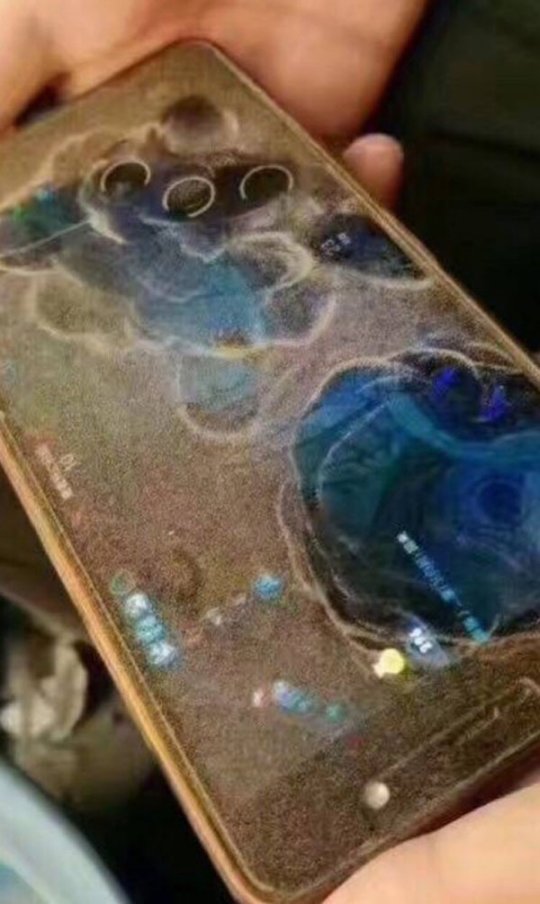 手机玩游戏突然无响应_手机玩游戏突然响一下_手机游戏玩一会就未响应