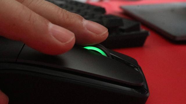 手机游戏鼠标怎么拆下来_游戏鼠标如何拆卸_怎么拆开游戏鼠标