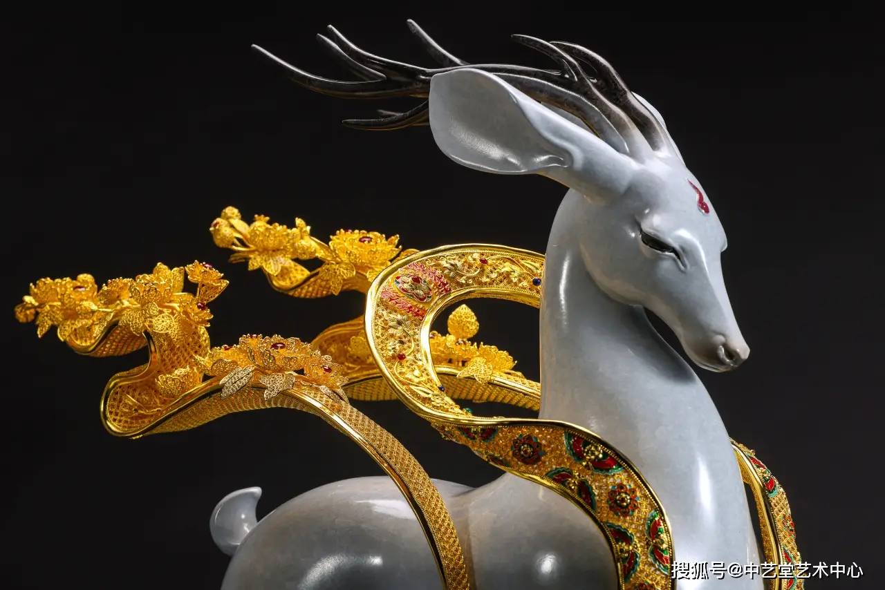 孔雀蓝油漆图片_蓝孔雀_孔雀蓝是什么颜色